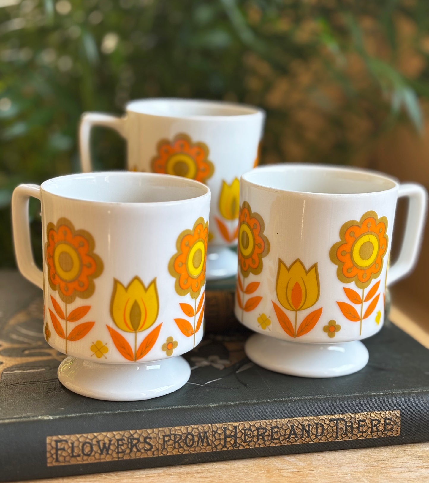 Retro Floral Cups